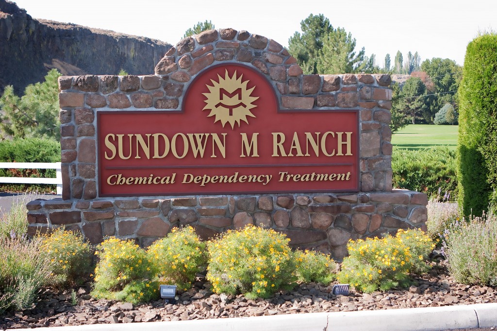 40 SMR Entrance Sundown M Ranch